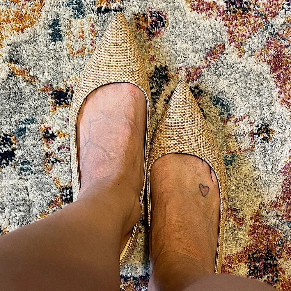 SUPER CUTE Flats “Wanda” Creamy/ Tan woven texture. Sam Edelman. Worn once. Sz 9 - Picture 1 of 8